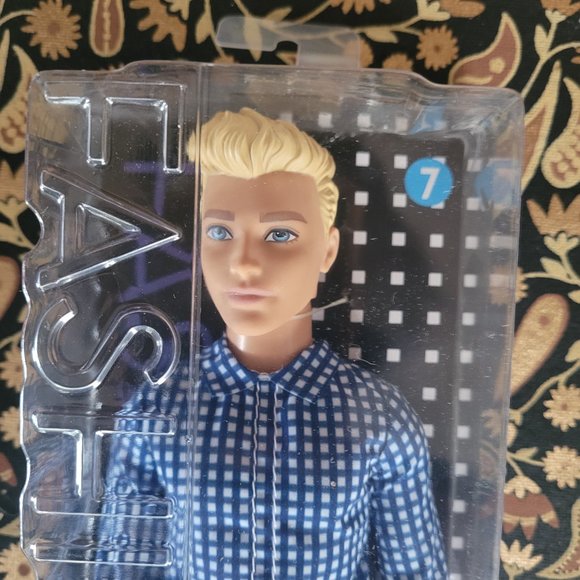 Barbie 2016, Ken #7 Fashionista Figure - Picture 15 of 17